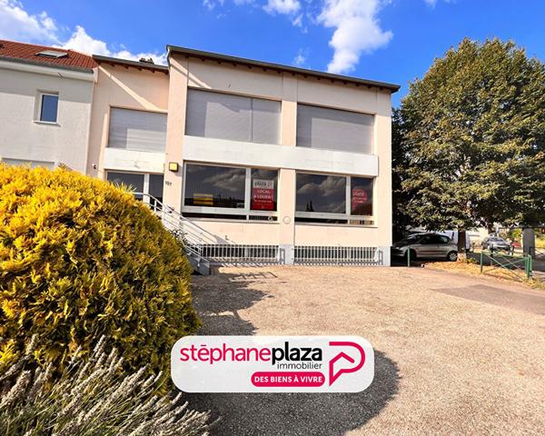 Local commercial 4 pièces 107.34 m2