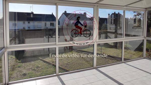 Maison  à fort potentiel avec jardin et grand garage -