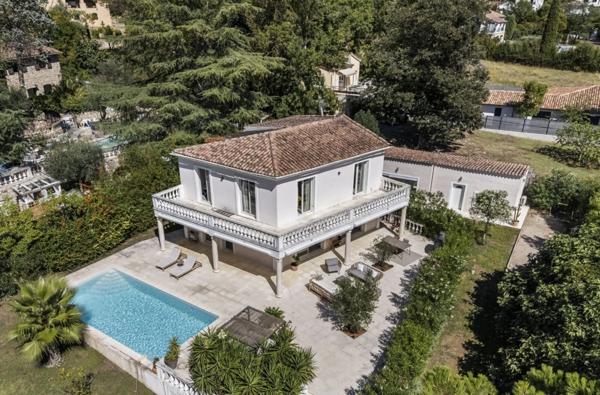 Maison à vendre 7 pièces LA ROQUETTE SUR SIAGNE (06)