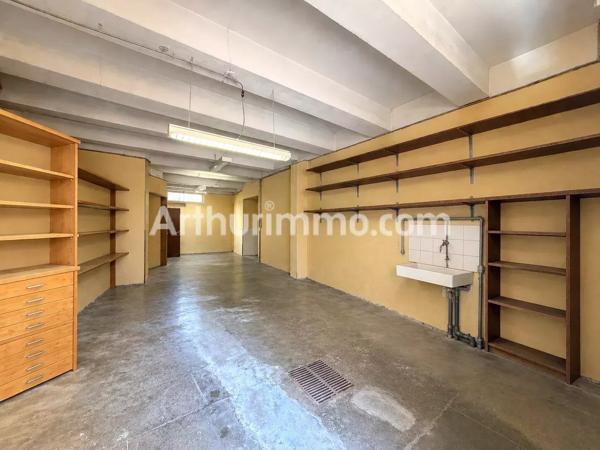 Vente                                                      Garage
                        
                                                            à Béziers