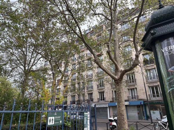 Appartement à vendre à Paris 17e arrondissement à Paris (75017), ref : 75032-532