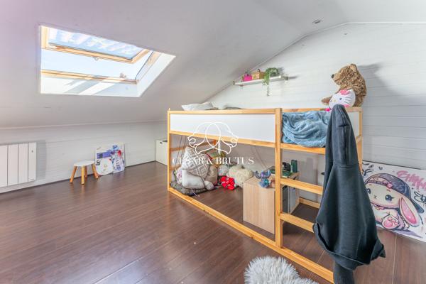 Maison familiale 5 chambres à vendre – Terrain 632 m²