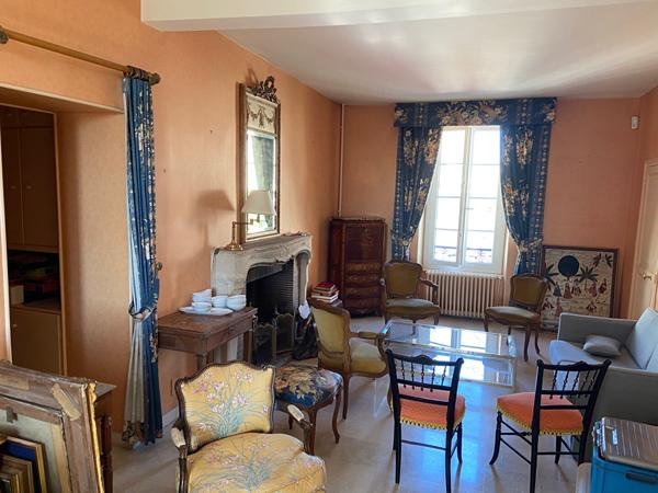 EN VENTE NEVERS MAISON 6 PIECES de 140 m²