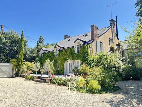 Angers, Maison 11 Chambres -  490 m² à vendre