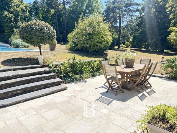 Angers, Maison 11 Chambres -  490 m² à vendre