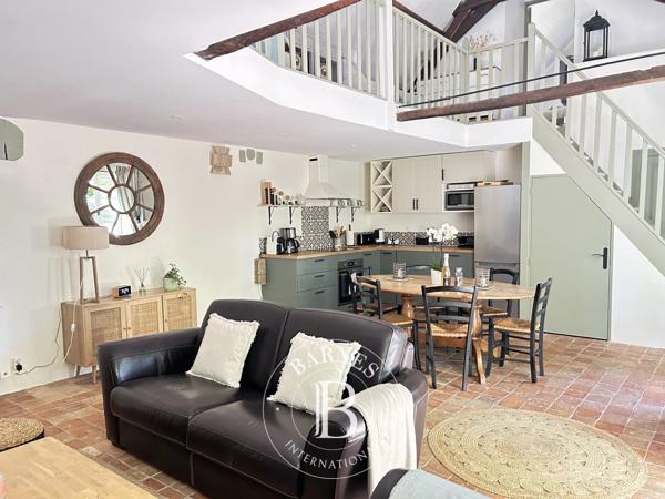 Angers, Maison 11 Chambres -  490 m² à vendre