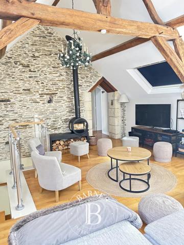 Angers, Maison 11 Chambres -  490 m² à vendre