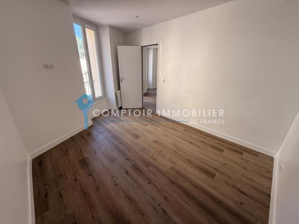 Appartement
                                                                                                                                                                                                                                                                                                                        2 pièce(s)                                                                                                                                                                                                          1 chambre(s)                                                                                                                                                                                                          31  m²