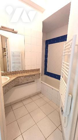 Appartement T2 dans une résidence sécurisée avec terrasse et son parc privatif