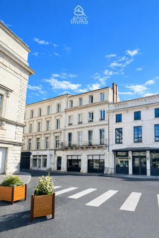 Triplex
                                                                                                                                                                                                                                                                                                                        5 pièce(s)                                                                                                                                                                                                          3 chambre(s)                                                                                                                                                                                                          150  m²