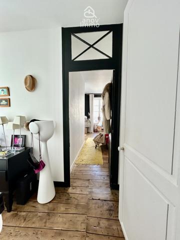 Triplex
                                                                                                                                                                                                                                                                                                                        5 pièce(s)                                                                                                                                                                                                          3 chambre(s)                                                                                                                                                                                                          150  m²