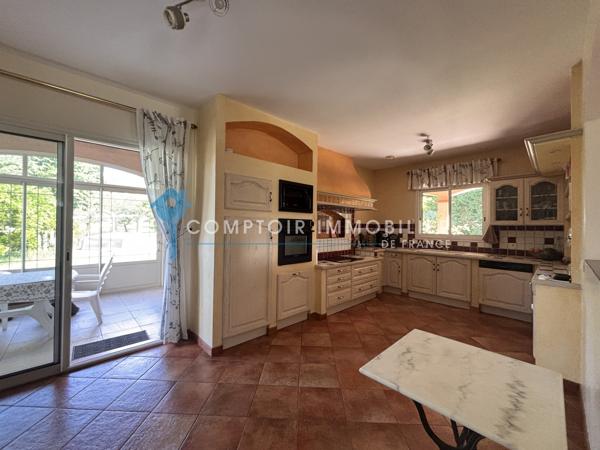 Maison
                                                                                                                                                                                                                                                                                                                        5 pièce(s)                                                                                                                                                                                                          4 chambre(s)                                                                                                                                                                                                          165  m²
