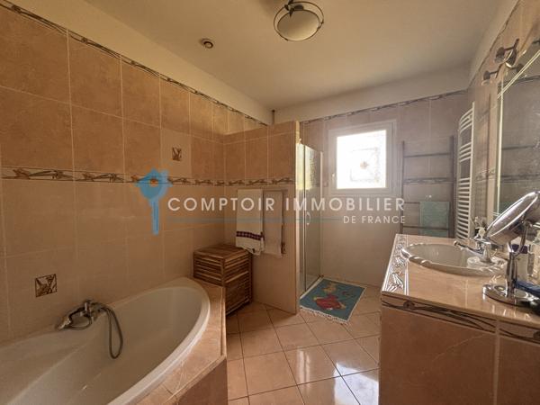 Maison
                                                                                                                                                                                                                                                                                                                        5 pièce(s)                                                                                                                                                                                                          4 chambre(s)                                                                                                                                                                                                          165  m²