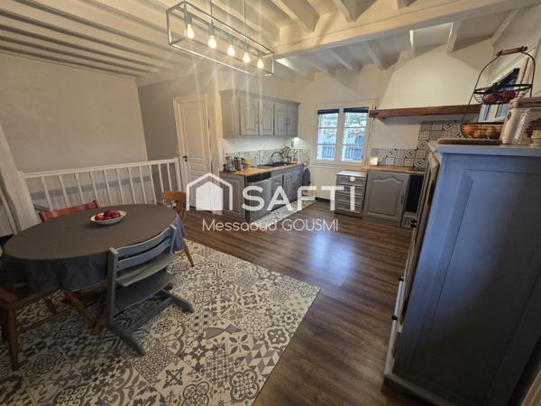 BELLE MAISON FAMILIALE DE CHARME 145 m² AVEC PISCINE