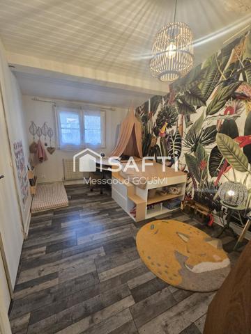 BELLE MAISON FAMILIALE DE CHARME 145 m² AVEC PISCINE