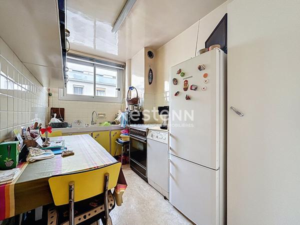 ISSY LES MOULINEAUX - CENTRE VILLE - Appartement 3 pièces de 60 m2 traversant