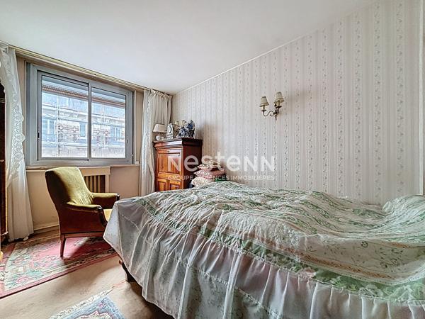 ISSY LES MOULINEAUX - CENTRE VILLE - Appartement 3 pièces de 60 m2 traversant