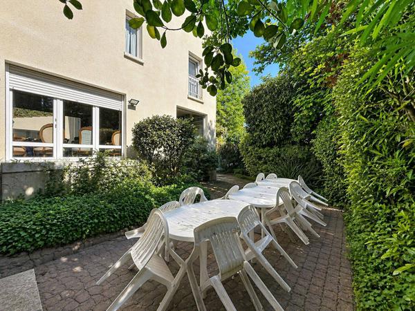 Maison à vendre - Suresnes 9 pièces de 257 m²