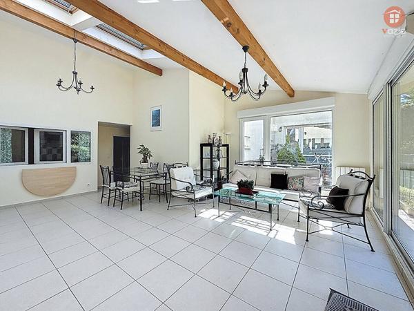 Maison à vendre - Suresnes 9 pièces de 257 m²