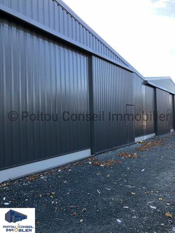STOCKAGE DE 138m2 SECTEUR LA CRECHE