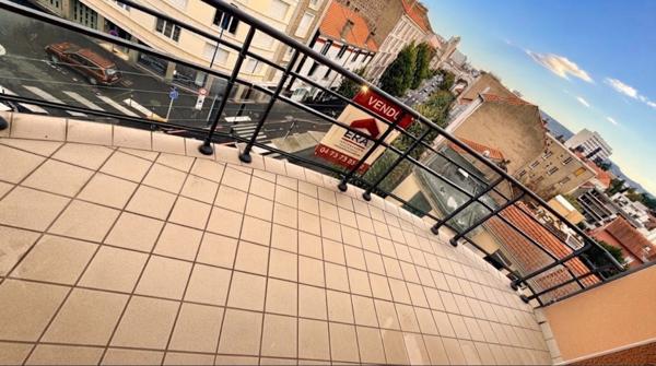Appartement Clermont Ferrand 3 pièce(s) avec balcon, box et cave