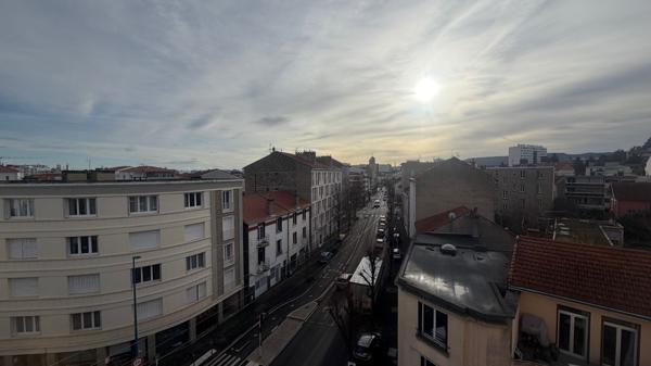 Appartement Clermont Ferrand 3 pièce(s) avec balcon, box et cave