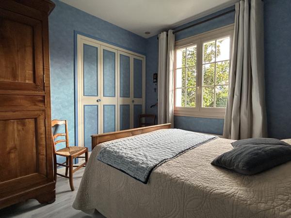 Maison - 6 pièces - 142 m²