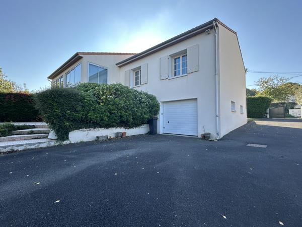 Maison - 6 pièces - 142 m²