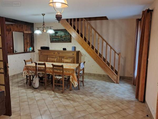 Maison à vendre à Parcé-sur-Sarthe dans la Sarthe (72300), ref : 72068-1936