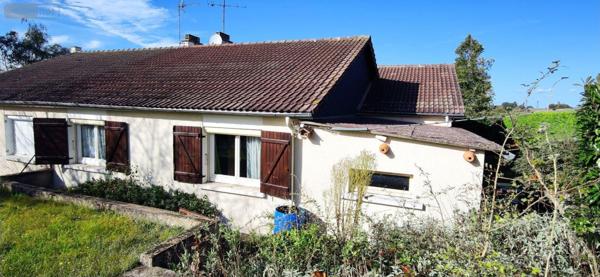 Maison à vendre à Mehun-sur-Yèvre dans le Cher (18500), ref : 142515M