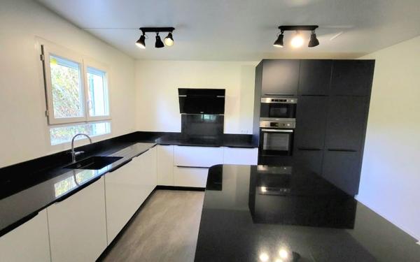 Maison à vendre    5 pièces •  Soisy-sur-Seine