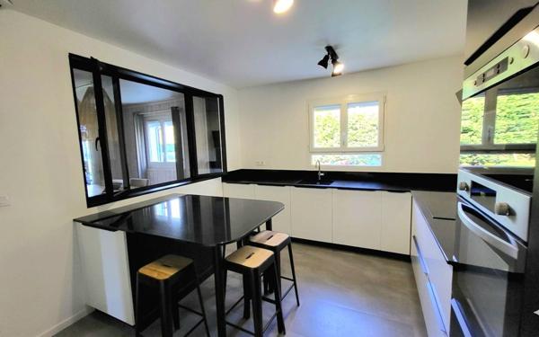 Maison à vendre    5 pièces •  Soisy-sur-Seine