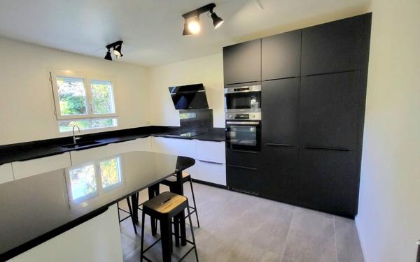 Maison à vendre    5 pièces •  Soisy-sur-Seine