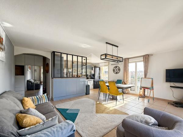 Appartement Cabries 4 pièce(s) 83.9 m2