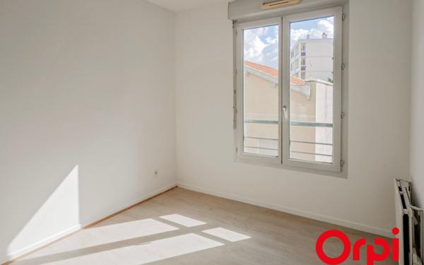 Appartement à vendre    3 pièces • 71 m2 Lyon 8