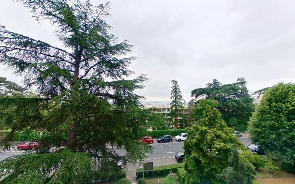 Appartement à vendre    4 pièces • 94 m2 Sainte-Foy-lès-Lyon