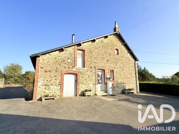 Maison à vendre 5 pièces 99 m² Cossé-le-Vivien