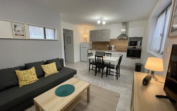 Immeuble à vendre    10 pièces • 211 m2 Clermont-Ferrand