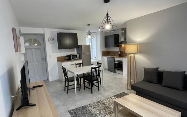 Immeuble à vendre    10 pièces • 211 m2 Clermont-Ferrand