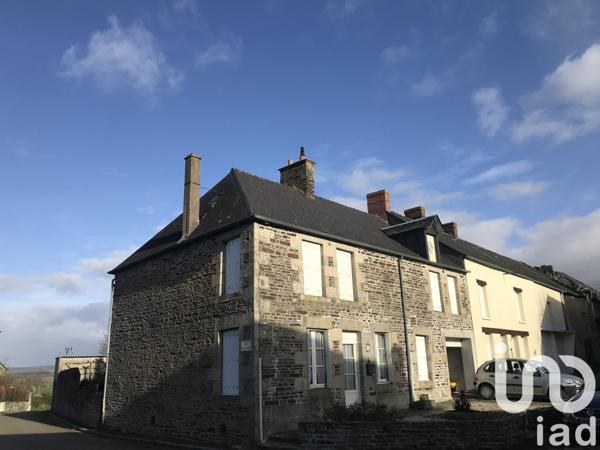 Maison de village 7 pièces de 160 m² à Madré (53250)