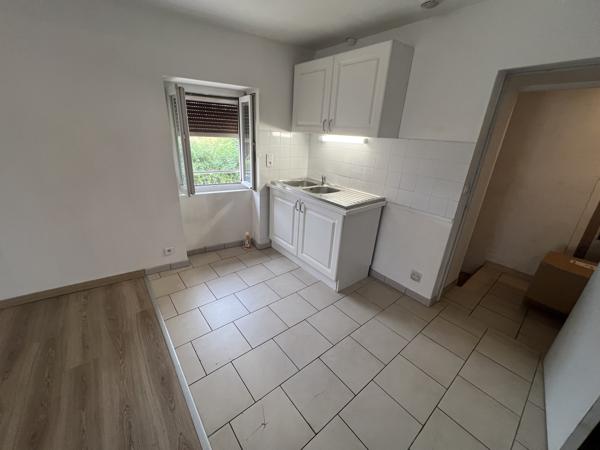 MAISON ENTIEREMENT RENOVEE PROCHE MONTBARD