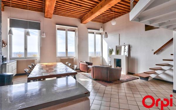 Appartement à louer    4 pièces • 109,24 m2 Lyon 1