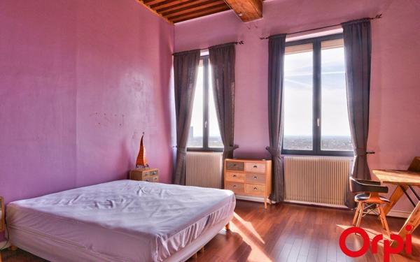 Appartement à louer    4 pièces • 109,24 m2 Lyon 1