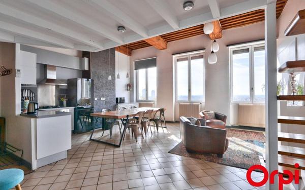 Appartement à louer    4 pièces • 109,24 m2 Lyon 1