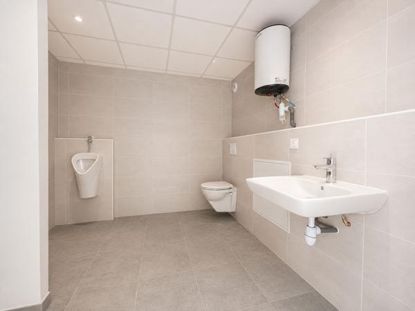 Local commercial Saint Gilles Croix De Vie 77 m2