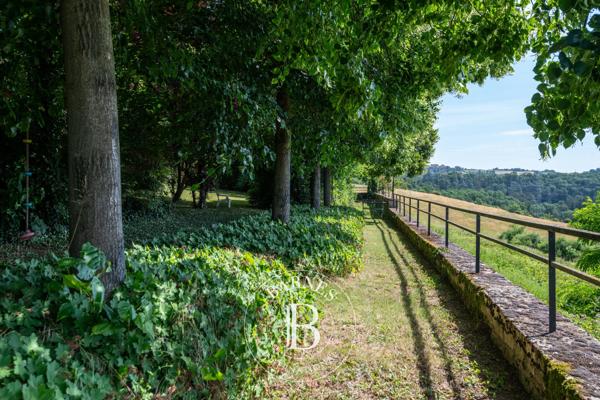 Châtillon, Appartement 3 Chambres -  157 m² à vendre