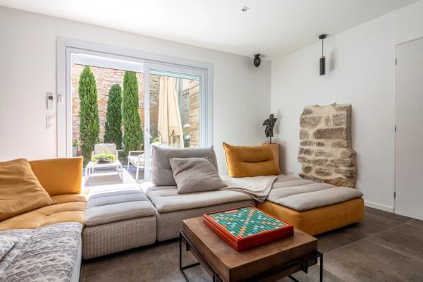Collonges au Mont d'Or - Maison de 157 m² avec piscine intérieure - 4 chambres - jardin de 100m²