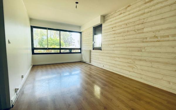 Appartement à louer    2 pièces • 49,32 m2 Les Ulis