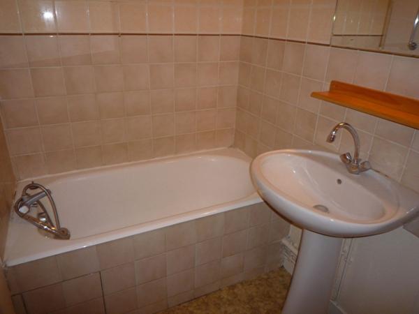 Location appartement près de Poitiers - 1 pièce(s) - 36 m² - 368 € par mois