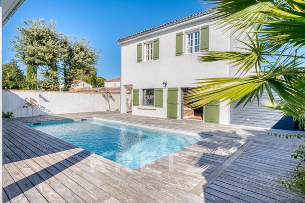 Villa familiale avec piscine de 188m² – plages à pied, esprit Ré